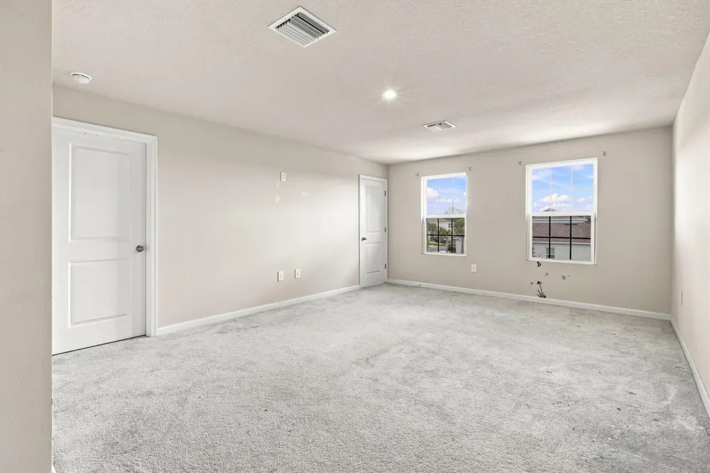 484 CHERIMOYA STREET Fort Pierce, FL 34981