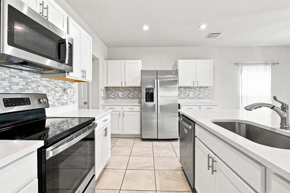 484 CHERIMOYA STREET Fort Pierce, FL 34981