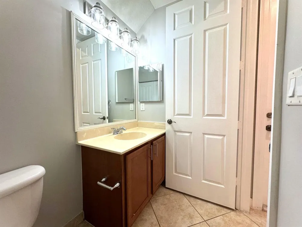 499 Corte Madera Lane #4 West Palm Beach, FL 33401