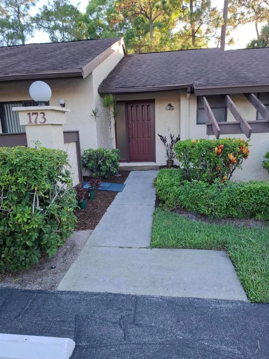 173 SARITA COURT Royal Palm Beach, FL 33411