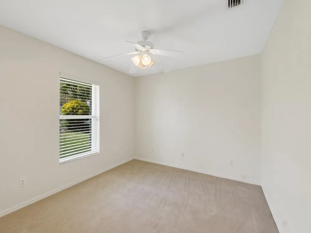 1365 ADMIRALS Walk Vero Beach, FL 32963