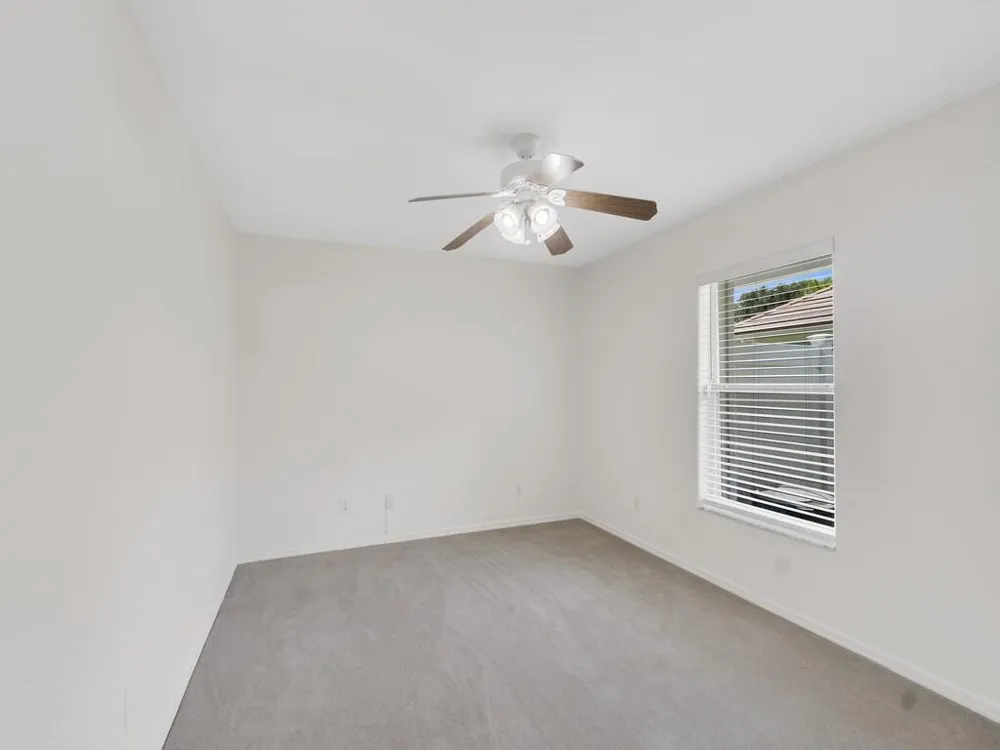 1365 ADMIRALS Walk Vero Beach, FL 32963