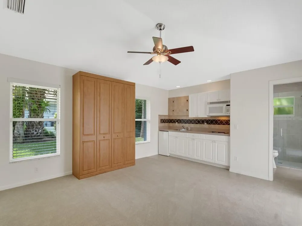1365 ADMIRALS Walk Vero Beach, FL 32963