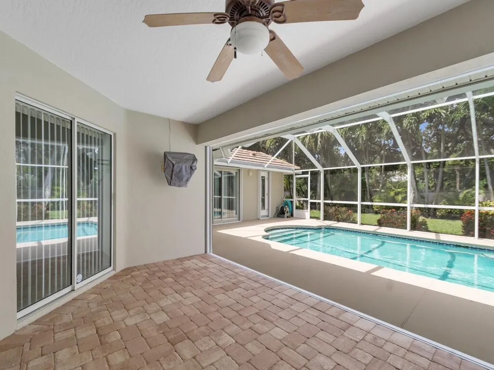 1365 ADMIRALS Walk Vero Beach, FL 32963