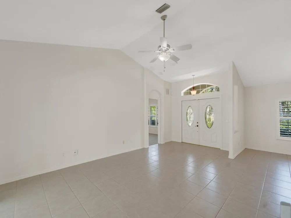 1365 ADMIRALS Walk Vero Beach, FL 32963