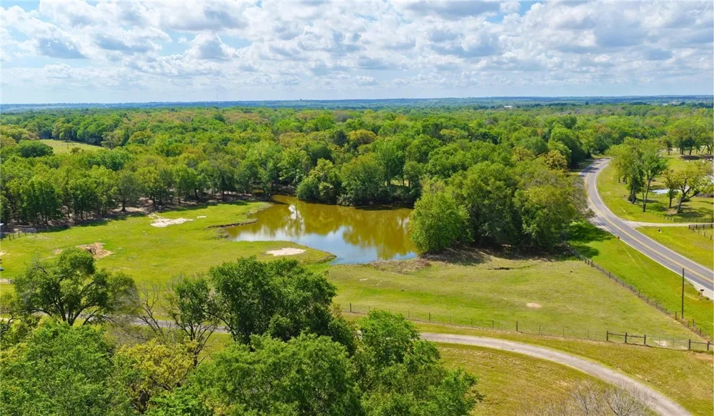 5916 Private Road 2003 (+/- 12 acres) Caldwell, TX 77836