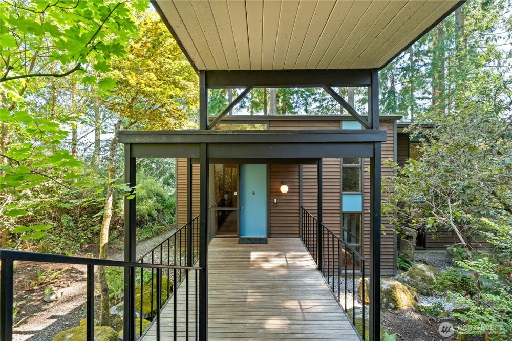 6005 Yeazell Road Longbranch, WA 98351