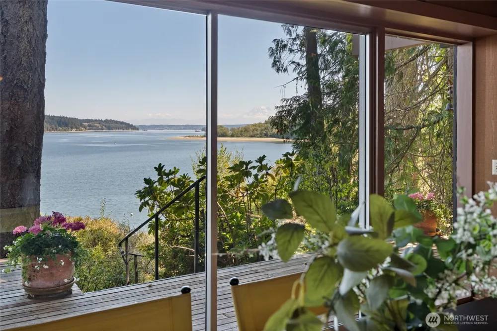 6005 Yeazell Road Longbranch, WA 98351