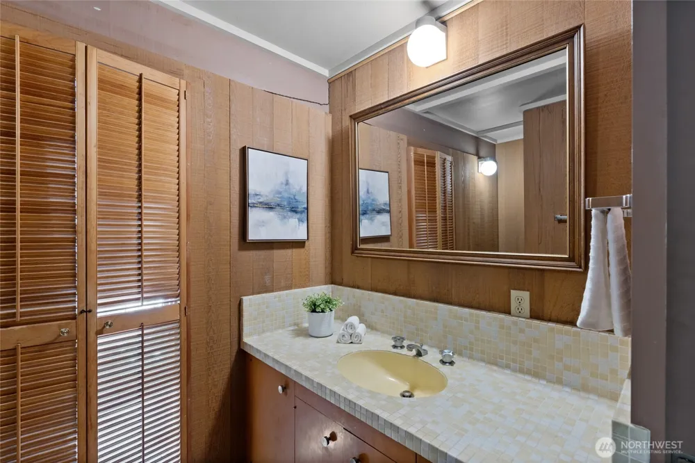 6005 Yeazell Road Longbranch, WA 98351