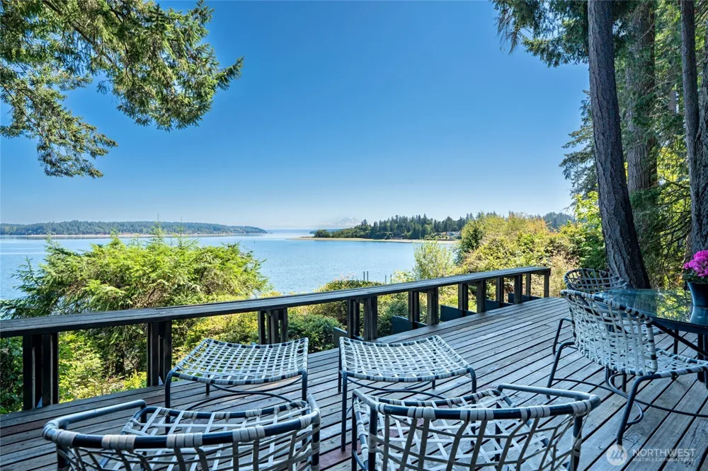 6005 Yeazell Road Longbranch, WA 98351