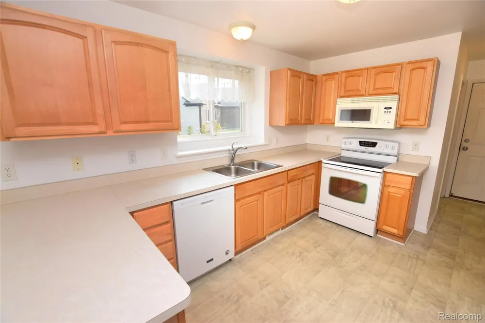 8032 Lark Lane Mundy Township, MI 48439
