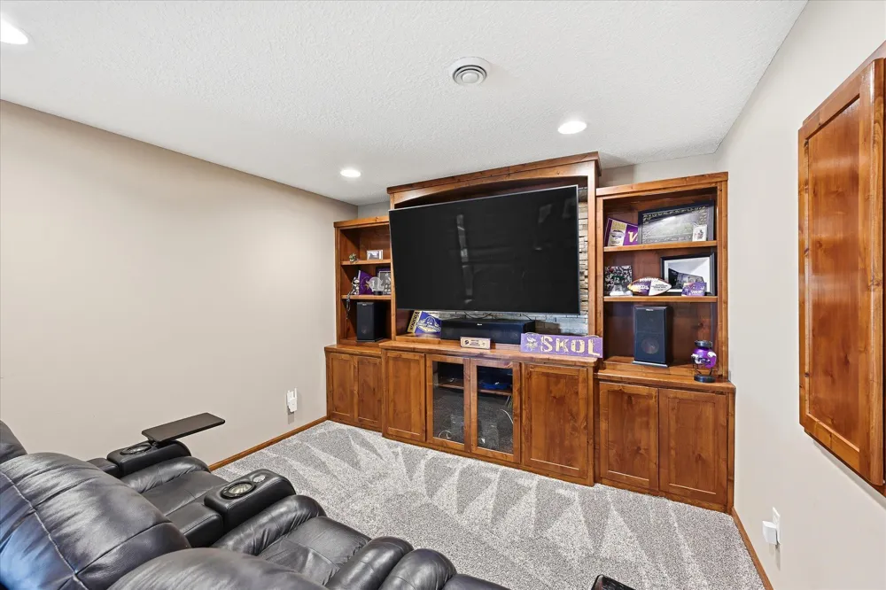 18379 Smith Court NW Elk River, MN 55330