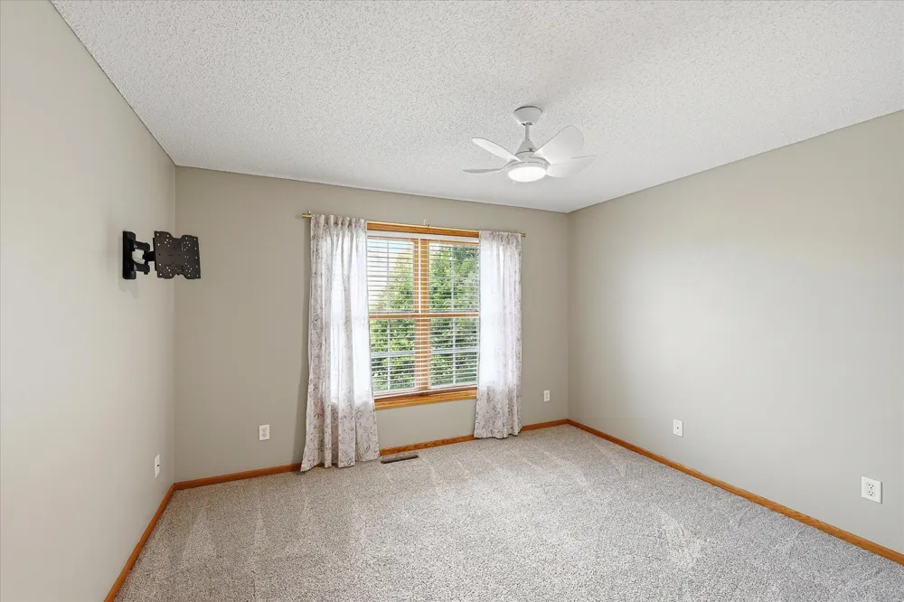 18379 Smith Court NW Elk River, MN 55330