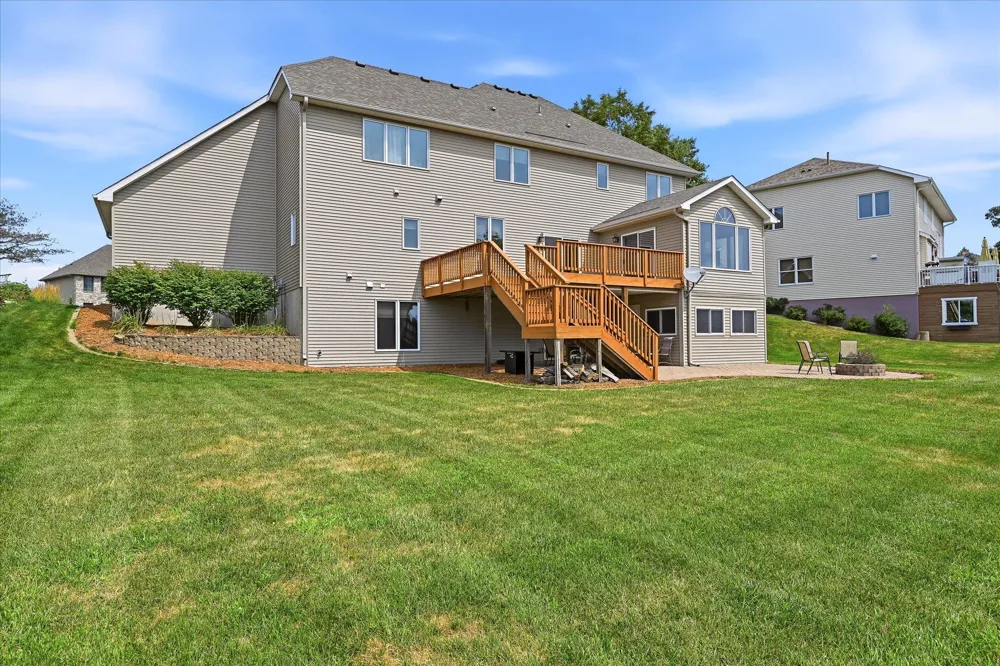 18379 Smith Court NW Elk River, MN 55330