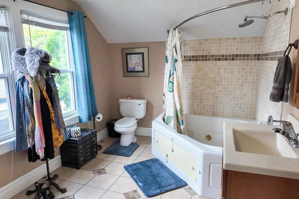1025 W Wabasha Street Winona, MN 55987