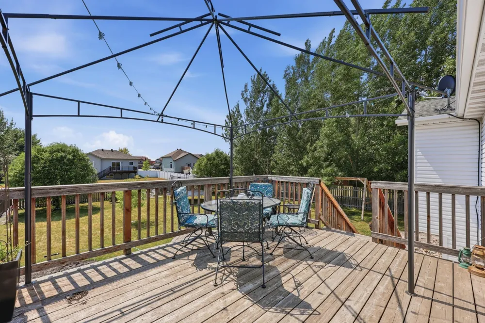1227 38th Avenue S Moorhead, MN 56560