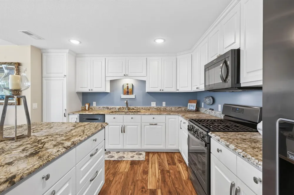 2790 S Shore Drive Prior Lake, MN 55372