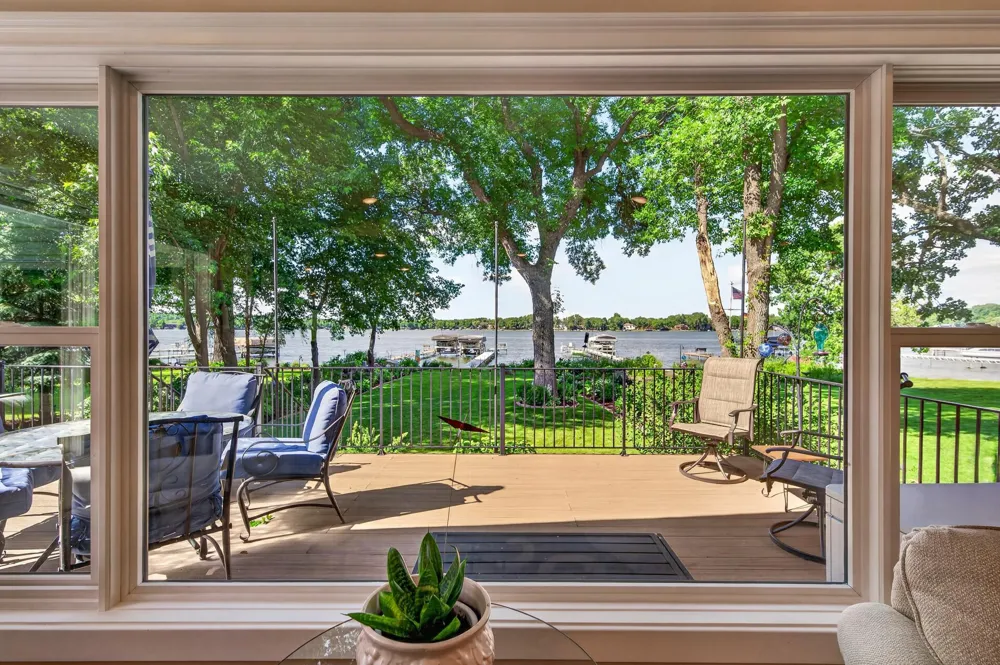 2790 S Shore Drive Prior Lake, MN 55372