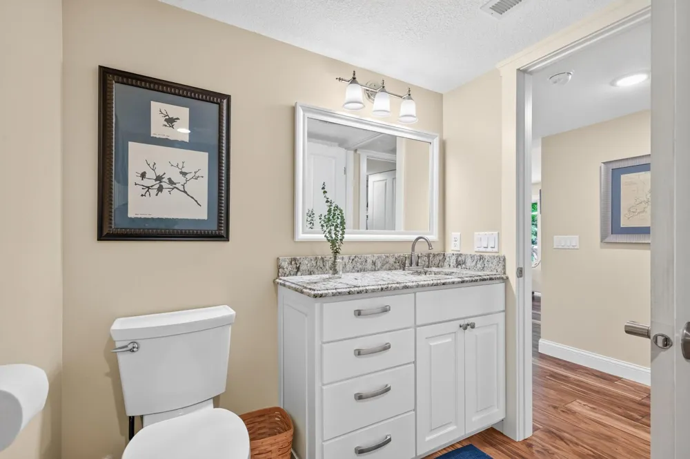 2790 S Shore Drive Prior Lake, MN 55372