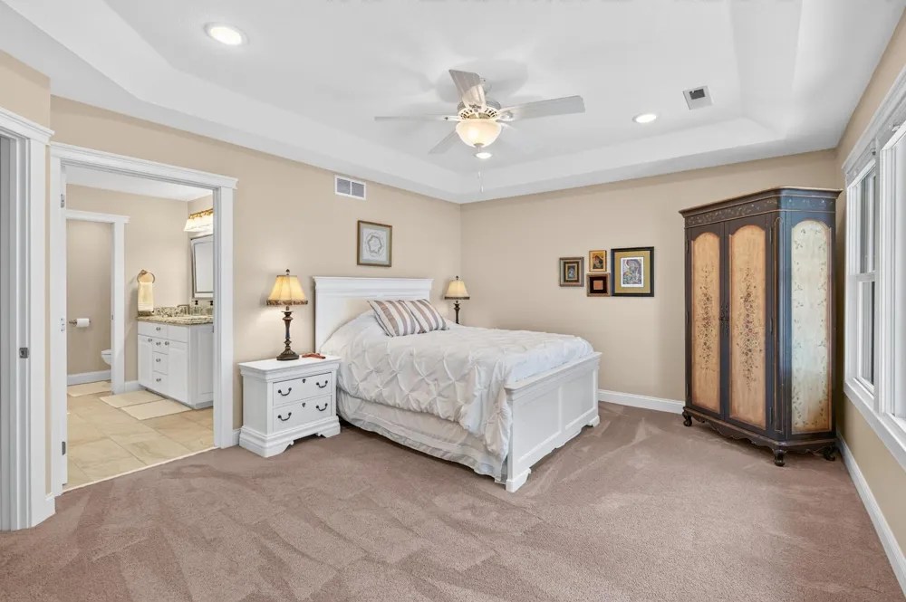 2790 S Shore Drive Prior Lake, MN 55372
