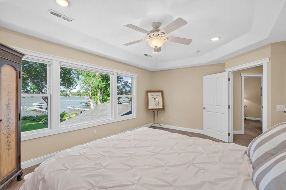 2790 S Shore Drive Prior Lake, MN 55372