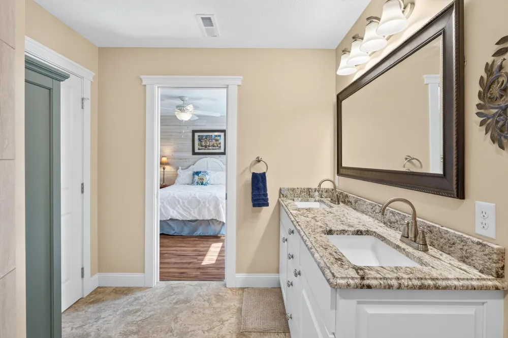 2790 S Shore Drive Prior Lake, MN 55372