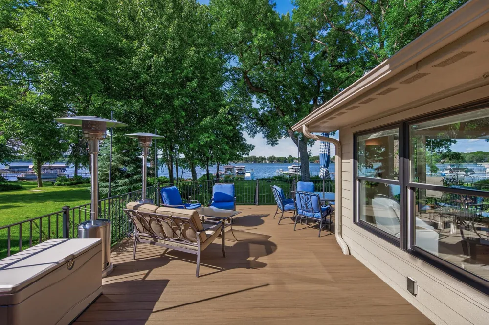 2790 S Shore Drive Prior Lake, MN 55372