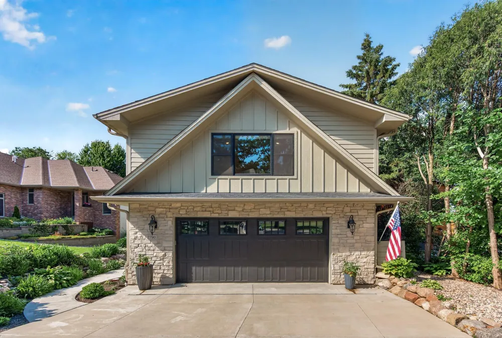 2790 S Shore Drive Prior Lake, MN 55372