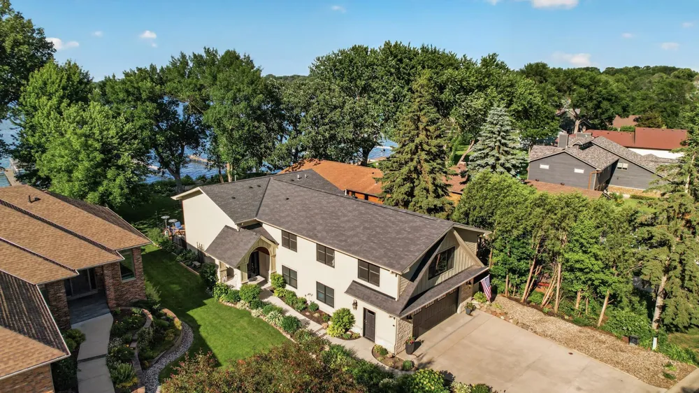 2790 S Shore Drive Prior Lake, MN 55372