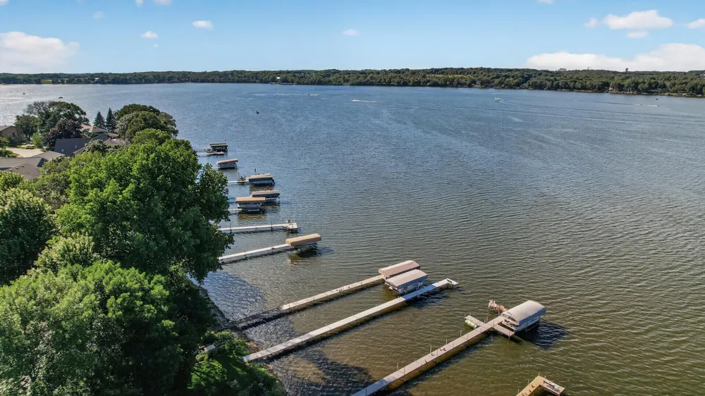 2790 S Shore Drive Prior Lake, MN 55372
