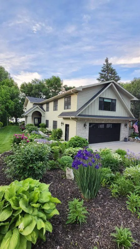 2790 S Shore Drive Prior Lake, MN 55372