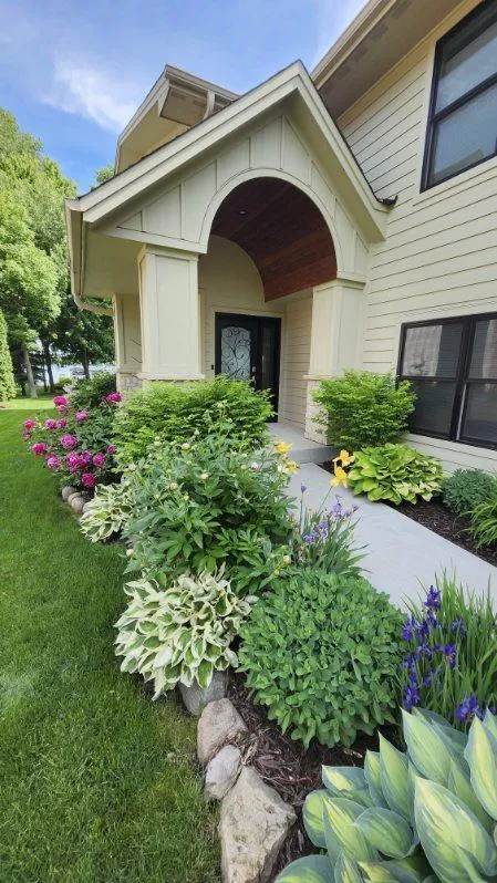 2790 S Shore Drive Prior Lake, MN 55372
