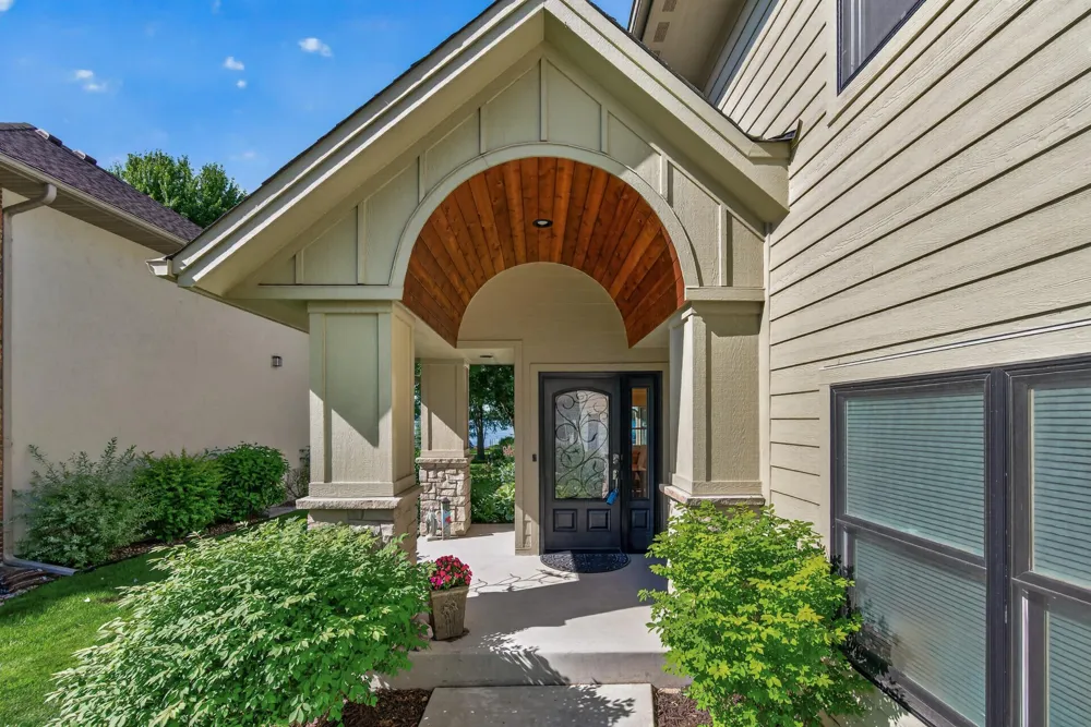 2790 S Shore Drive Prior Lake, MN 55372
