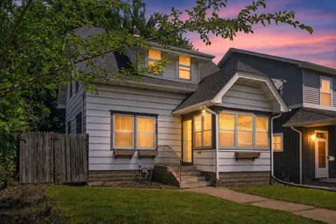 399 Curtice Street E