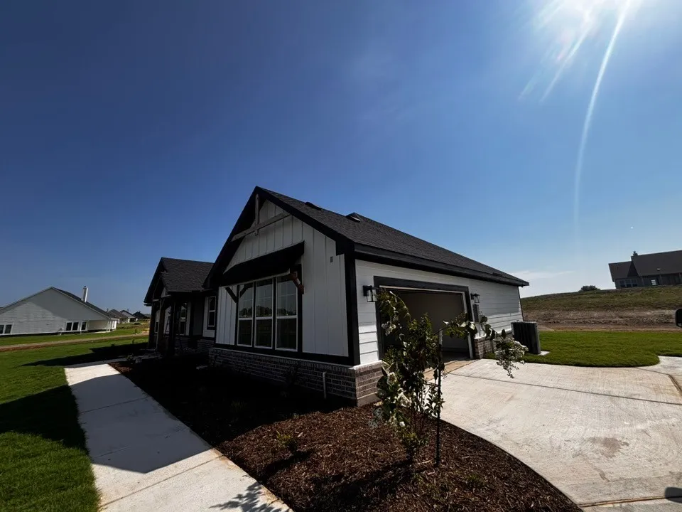 149 Big Sky Road Decatur, TX 76234