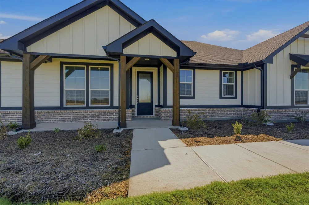 149 Big Sky Road Decatur, TX 76234