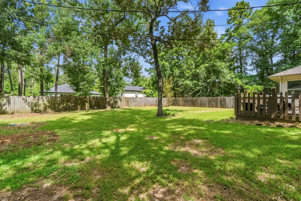 34019 Conroe Huffsmith Road Magnolia, TX 77354