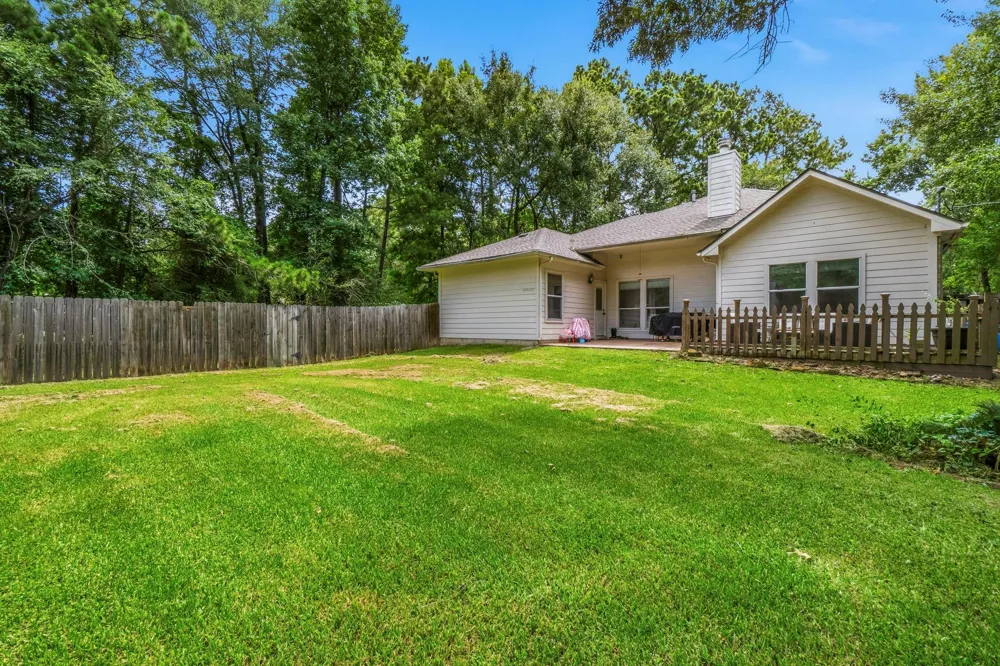 34019 Conroe Huffsmith Road Magnolia, TX 77354