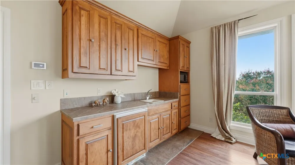 30045 Fm 3009 New Braunfels, TX 78132