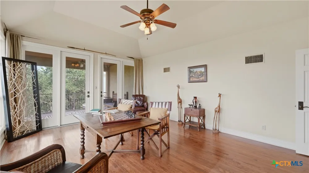 30045 Fm 3009 New Braunfels, TX 78132