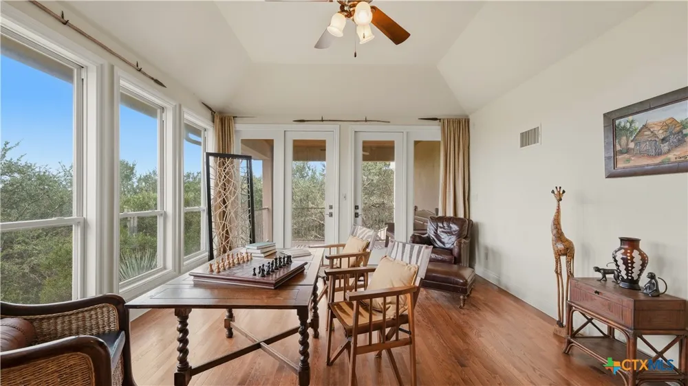 30045 Fm 3009 New Braunfels, TX 78132