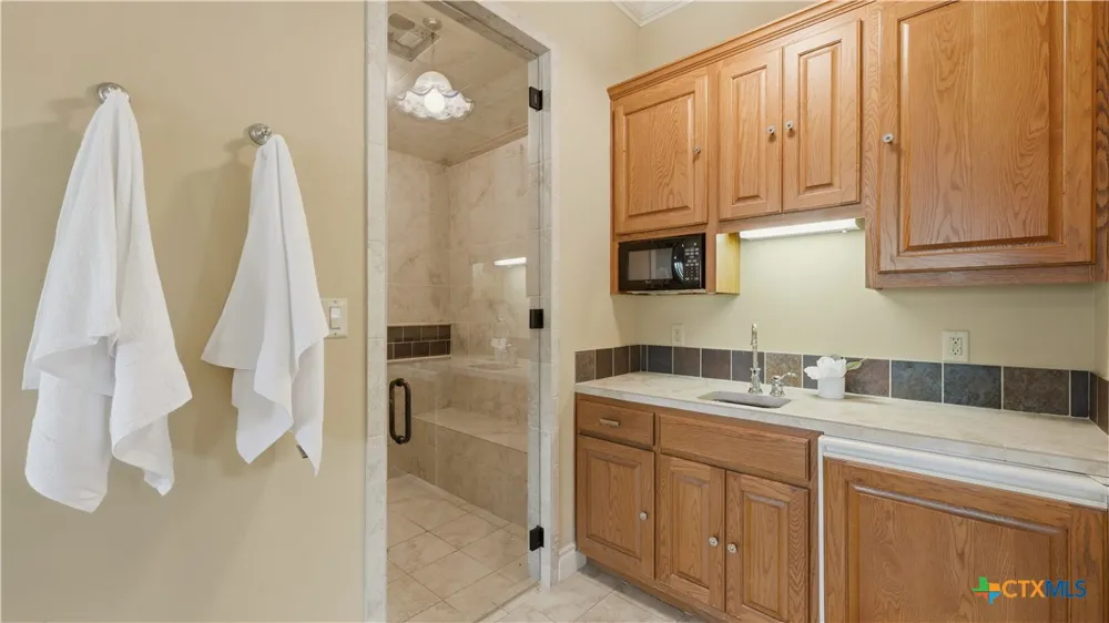 30045 Fm 3009 New Braunfels, TX 78132