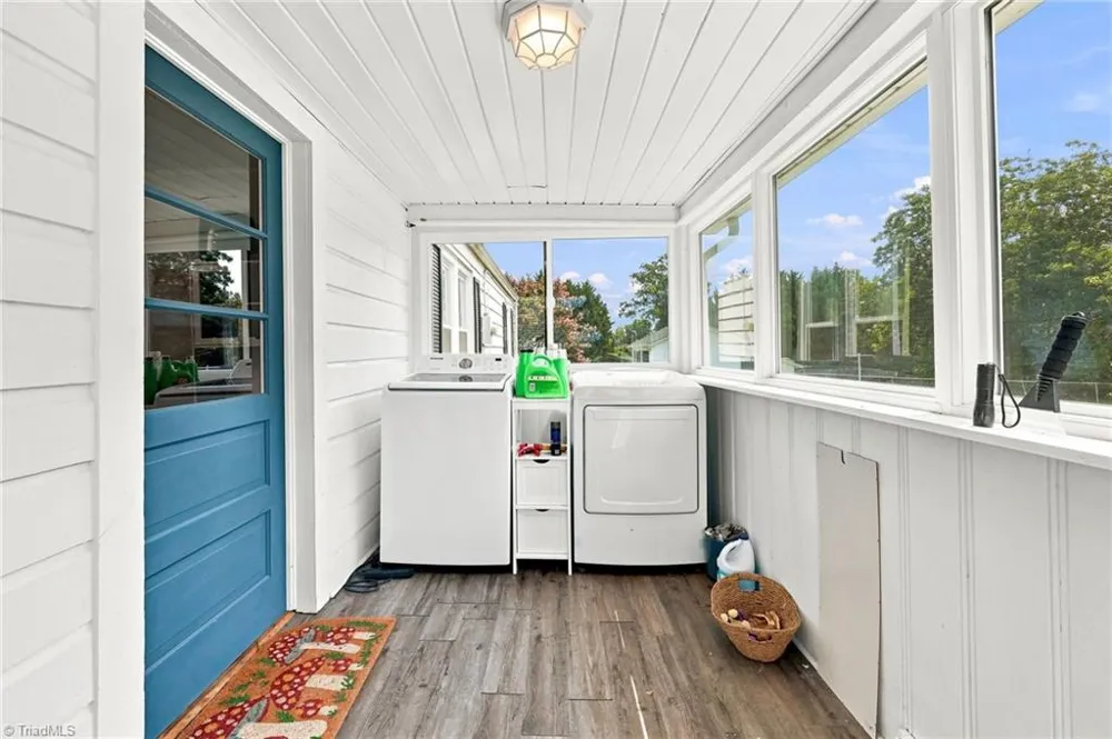 144 Decatur Avenue Elkin, NC 28621