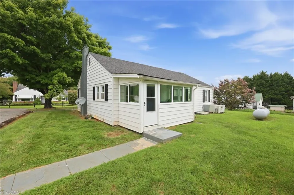 144 Decatur Avenue Elkin, NC 28621