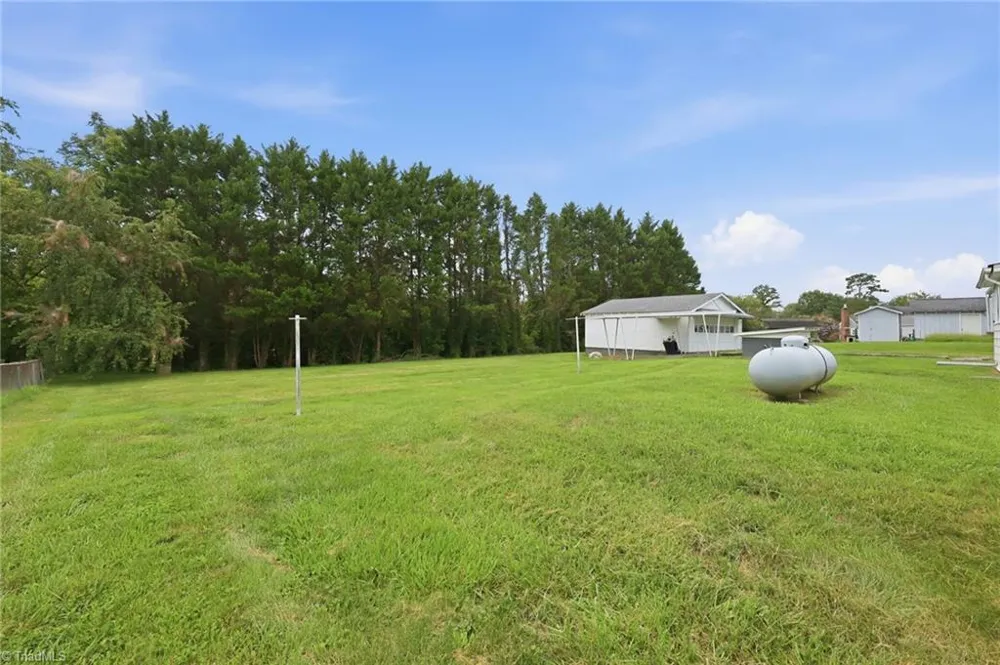 144 Decatur Avenue Elkin, NC 28621