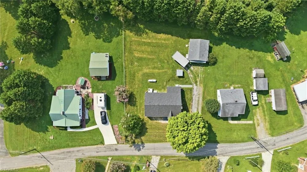 144 Decatur Avenue Elkin, NC 28621