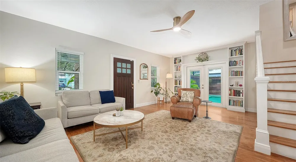 1685 6TH STREET Sarasota, FL 34236
