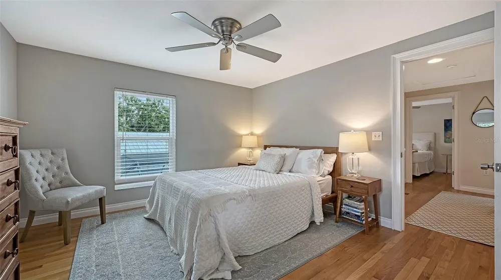 1685 6TH STREET Sarasota, FL 34236