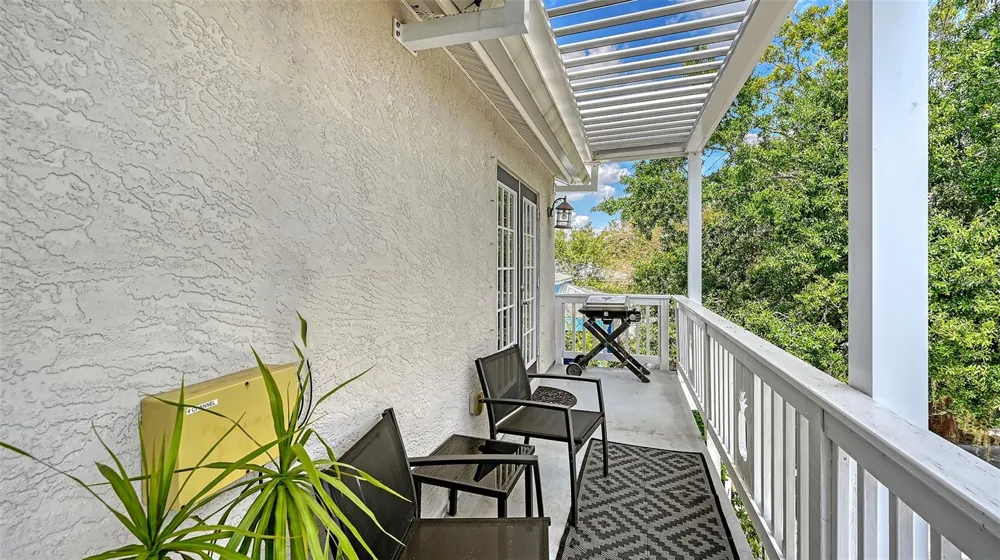 1685 6TH STREET Sarasota, FL 34236