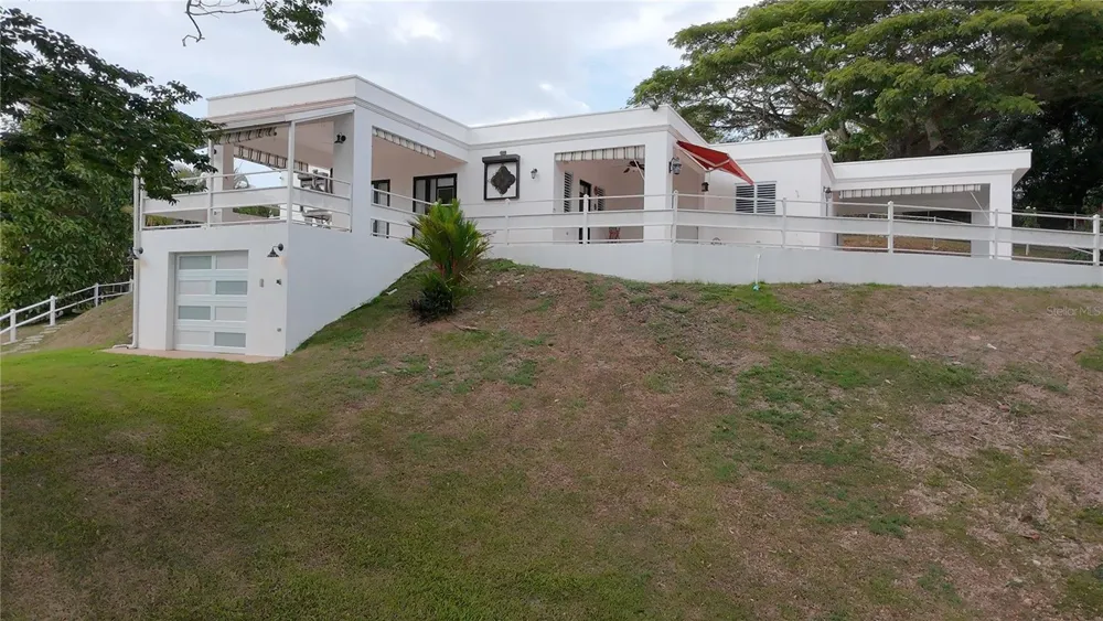 CALLE GOLONDRINA HACIENDAS DE CANOVANAS #D-23 Canovanas, PR 00729